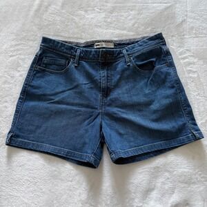 Levi Strauss 501 Denim Shorts Womens Size 12 Mid Wash Blue Casual Summer